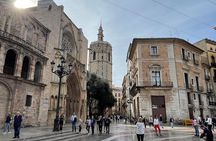 Grand City | Small Group Bike Tour through Top Highlights