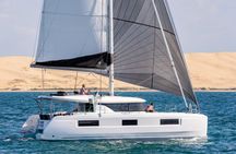 Catamaran Sailing to Dia Island with Lunch in Heraklion, Crete