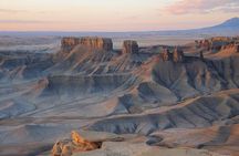 UTV Bentonite Hills, Temples, Moonscape, Factory Butte tour