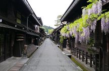 Hida Takayama and Shirakawago One Day Bus Tour from Nagoya