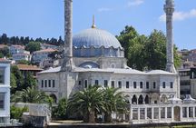 Experience Istanbul: Scenic Bosphorus Cruise with Delicious Lunch