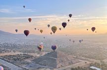 Balloon flight with pyramids tour and transportation from Mexico City