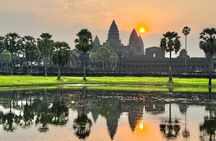 Angkor Wat Sunrise E-Bike Tour with Lunch Included