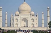 Romantic Sunset at the Taj Mahal: Day Trip from Delhi to Agra