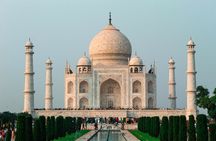 Romantic Sunset at the Taj Mahal: Day Trip from Delhi to Agra