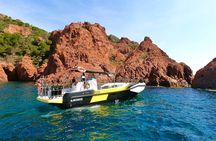 Boat tour from Fréjus - Calanques Estérel - 2h30