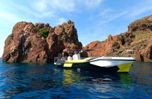 Boat tour from Fréjus - Calanques Estérel - 2h30