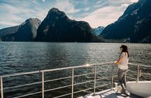 Milford Sound Luxury Lunch Cruise onboard The Fiordland Jewel