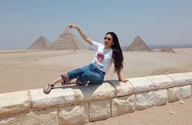 Semiprivate Cairo Pyramids & Museum with Lunch Small Group
