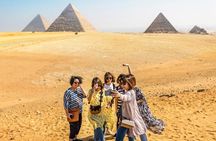 Semiprivate Cairo Pyramids & Museum with Lunch Small Group