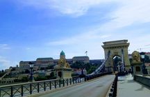 2,5 Hours Walking Tour in Budapest (4 hours with Heroe's square)