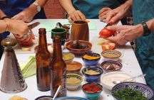 Cooking class with a Moroccan family