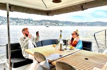 2 Hours Small Group Guided Bosphorus Luxury Yacht Cruise