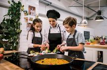 Private Paella Cooking Class and Market Visit with Personal Chef 