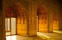 Same Day Agra Tour by Indian Superfast Train from New Delhi