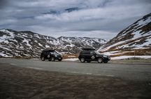 Senja Island: 4x4 Day Tour with Overlanding Senja
