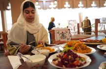 From Dubai: Abu Dhabi Grand Mosque, Palace, Etihad Towers & Lunch