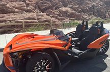 7 Magic Mountains Tour and Las Vegas sign on a Slingshot