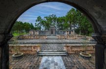 Hue Royal Tombs & Dragon Boat: Private Half-Day Tour