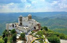 Explore Udaipur: A Full-Day Private City Tour
