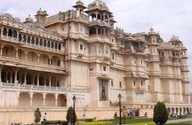 Explore Udaipur: A Full-Day Private City Tour