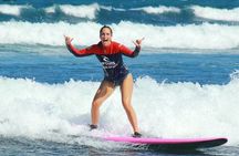Surfing Group Lesson Level 1 Beach Surfer