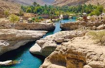 Full-Day Private Tour of Wahiba Sands Desert and Wadi Bani Khalid