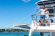 Full Day in Búzios with Catamaran Tour and Lunch