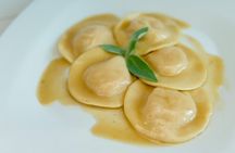 Pasta and Tiramisu Cooking Class in Milan + Wine