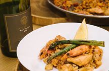 Private Cava Sabrage and Paella Class in Barcelona