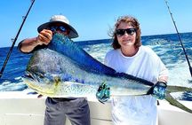 Private 38ft Fishing Charter in Tamarindo with Food and Drinks