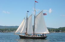 Day Sails and Sunset tours on Schooner Surprise in Camden Maine 