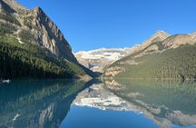 Moraine Lake And Lake Louise Tour from Banff