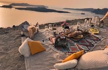 Private Santorini Sunset Picnic Experience