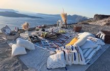 Private Santorini Sunset Picnic Experience