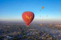 Hot Air Balloon Experience in Teotihuacan with Breakfast