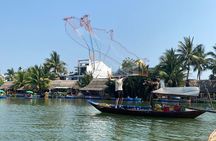 Basket Boat Ride and Old Town Walking Private Tour