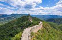 Walking the Great Wall in Beijing