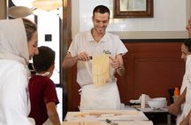 3 in 1 Cooking Class near Navona: Fettuccine, Ravioli & Tiramisu