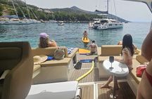 Red rocks & Hells' islands private getaway tour