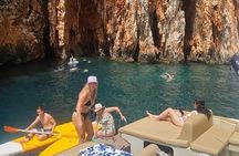 Red rocks & Hells' islands private getaway tour