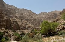Private Day Trip to Wadi Shab & Bimmah Sinkhole Price Up To 5 Persons 
