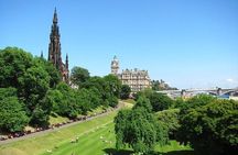 Kid-Friendly Edinburgh City Wonders Private Guided Tour