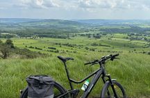 Small Group eBike Tour featuring Peak District Highlights