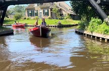 Giethoorn Roundtrip Transport with Optional Guided Canal Cruise