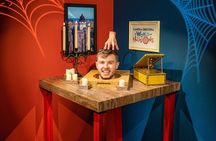 Harry Potter's Edinburgh Tour and House of Illusions Experience