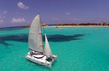 Catamaran Isla Mujeres Drinks and Lunch Party