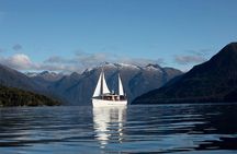 Historic Yacht Cruise and Guided Walk on Lake Te Anau