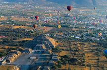 Hot Air Balloon Ride Over Teotihuacán Pyramids from Mexico City