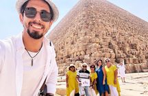 PrivateTour Visiting Giza Pyramids and The Great Sphinx